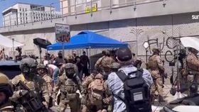 VIDEO Protestatarii, îndepărtați cu gloanțe de cauciuc. Scenele din Statele Unite sunt de-a dreptul dramatice